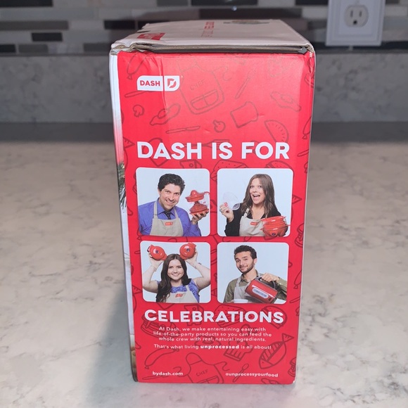 Dash Holiday Mini Waffle Maker - Picture 4 of 5